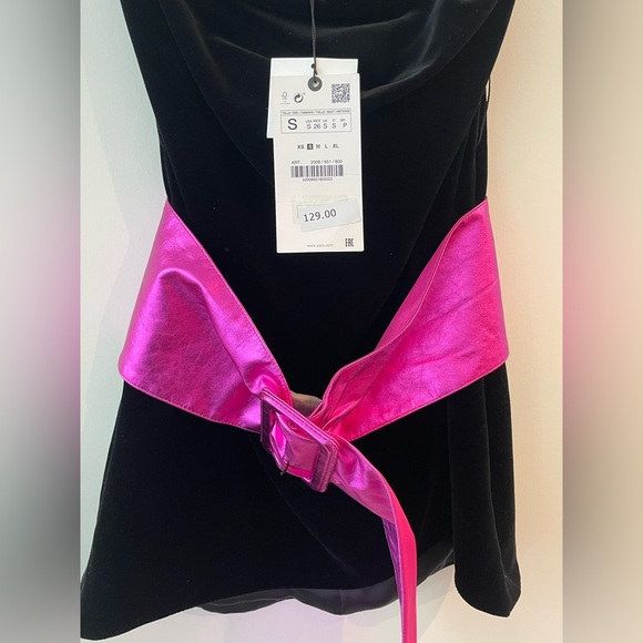 Zara Velvet Black Dress with Pink Belt - Picture 3 of 4